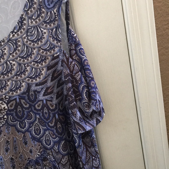 FINAL MARKDOWN LADIES cold shoulder lbisse top 1x - Picture 4 of 5